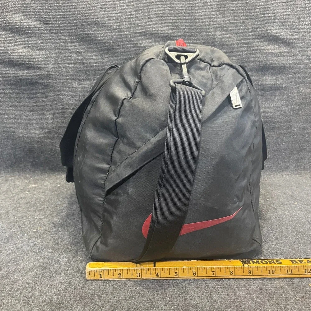 Nike Air Jordan Vintage 90s Jumpman 23 Logo‎ Duffle Bag Black/Red 530055 SP-K56